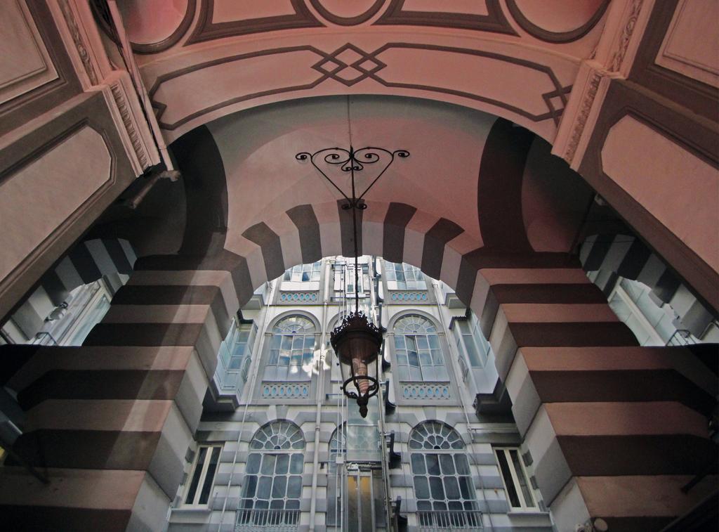 Casa Dante - Historic Apartment In The Perfect Naples Location Exterior photo